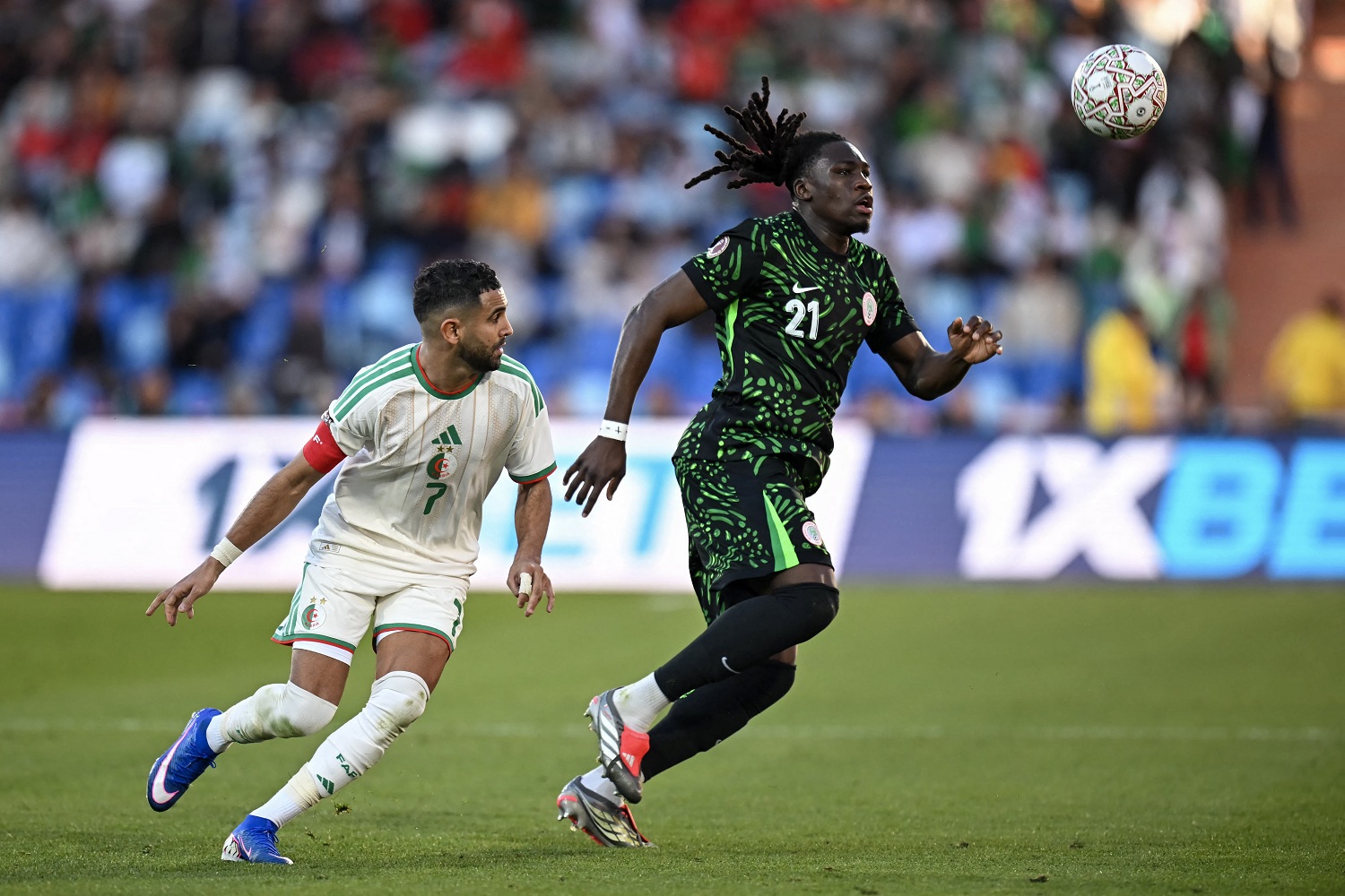 لجنة الانضباط بـ"الكاف" تفرض جملة من العقوبات على منتخب الجزائر