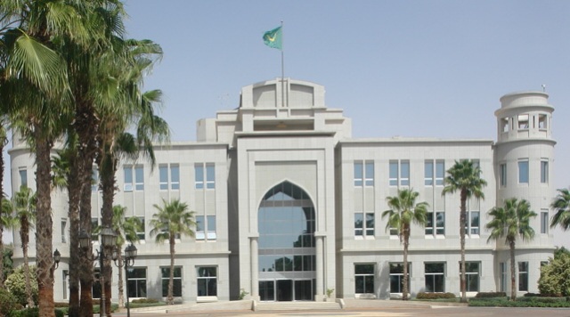 مرسوم رئاسي باختتام الدورة البرلمانية غدا الخميس