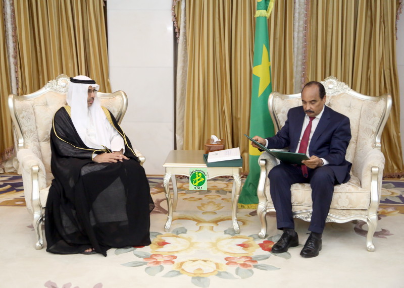 الملك السعودي يبعث برسالة خطية لولد عبد العزيز