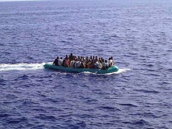 مصرع 39 مهاجرا في غرق مركب قبالة السواحل الموريتانية