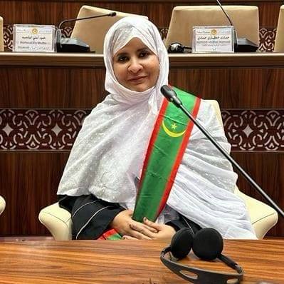 برلمانية تنسحب من نشاط بالبرلمان احتجاجا على «تجاهل» العربية