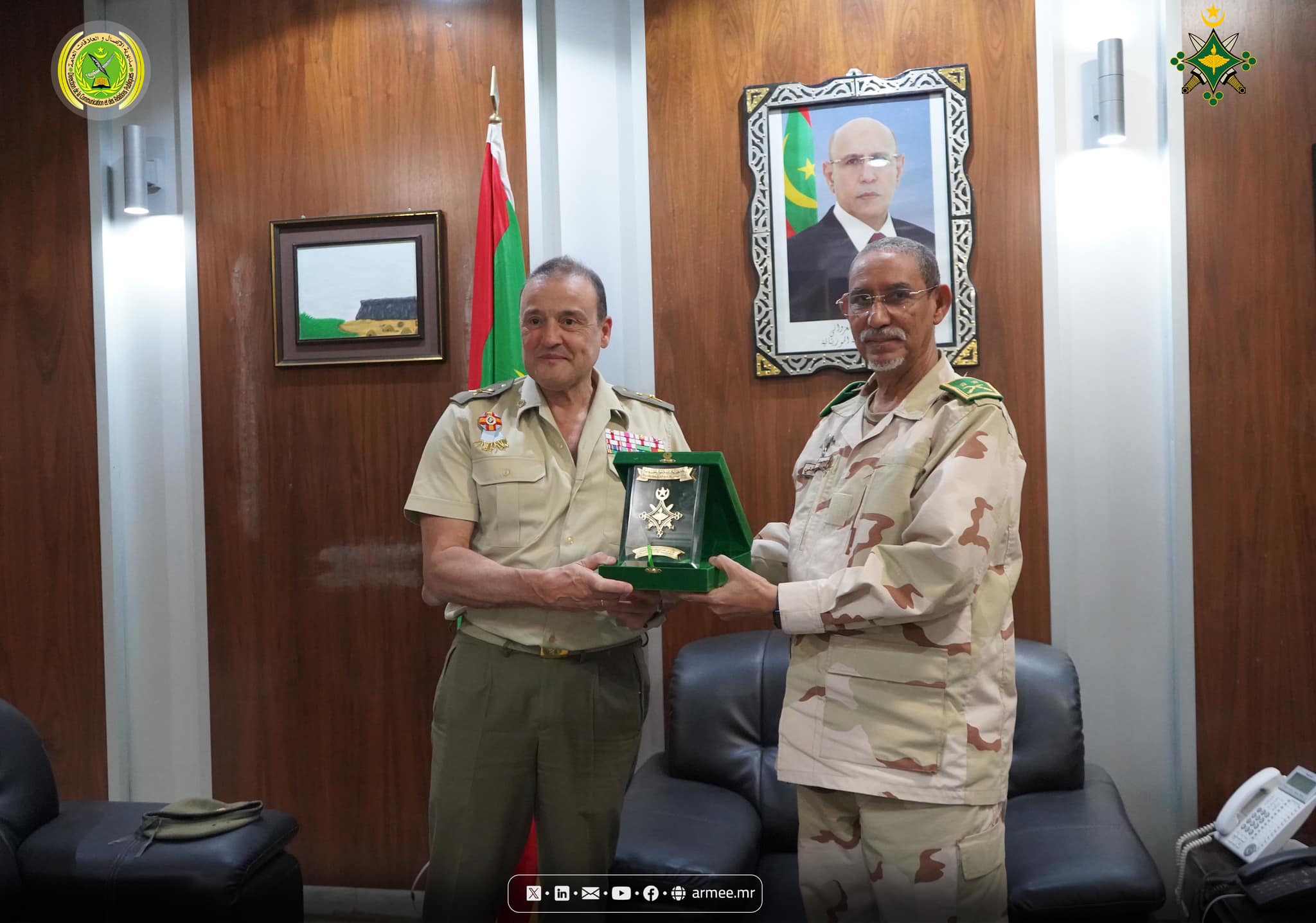 وفد من معهد الدراسات الاستراتيجية بأسبانيا يزور قيادة الجيش