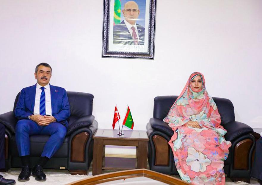 وزيرة التربية تجري مباحثات مع نظيرها التركي