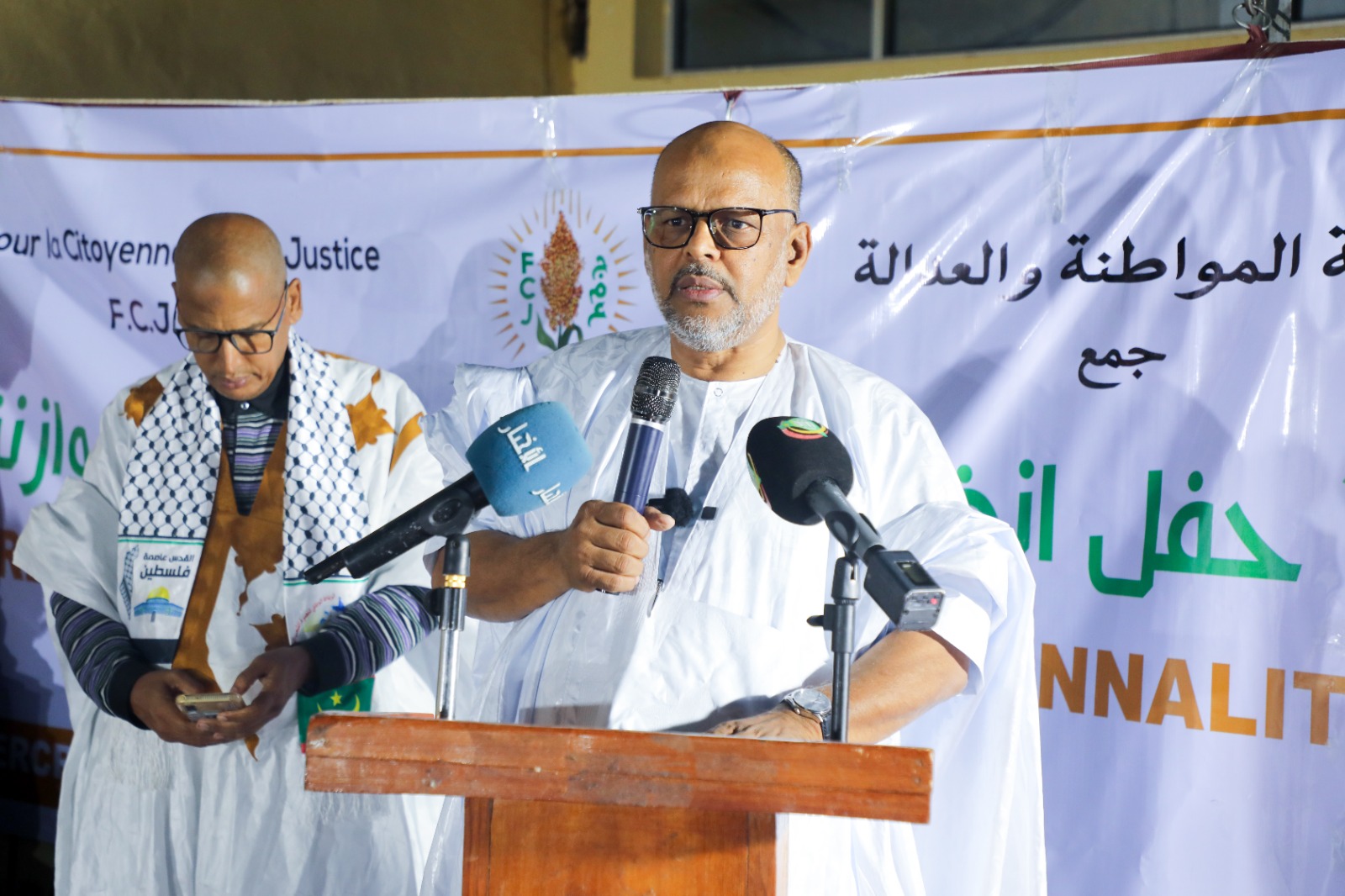 ولد منصور للمشاركين في قمة الدوحة: مطالبون باختصار الكلمات وتوضيح الاختيارات