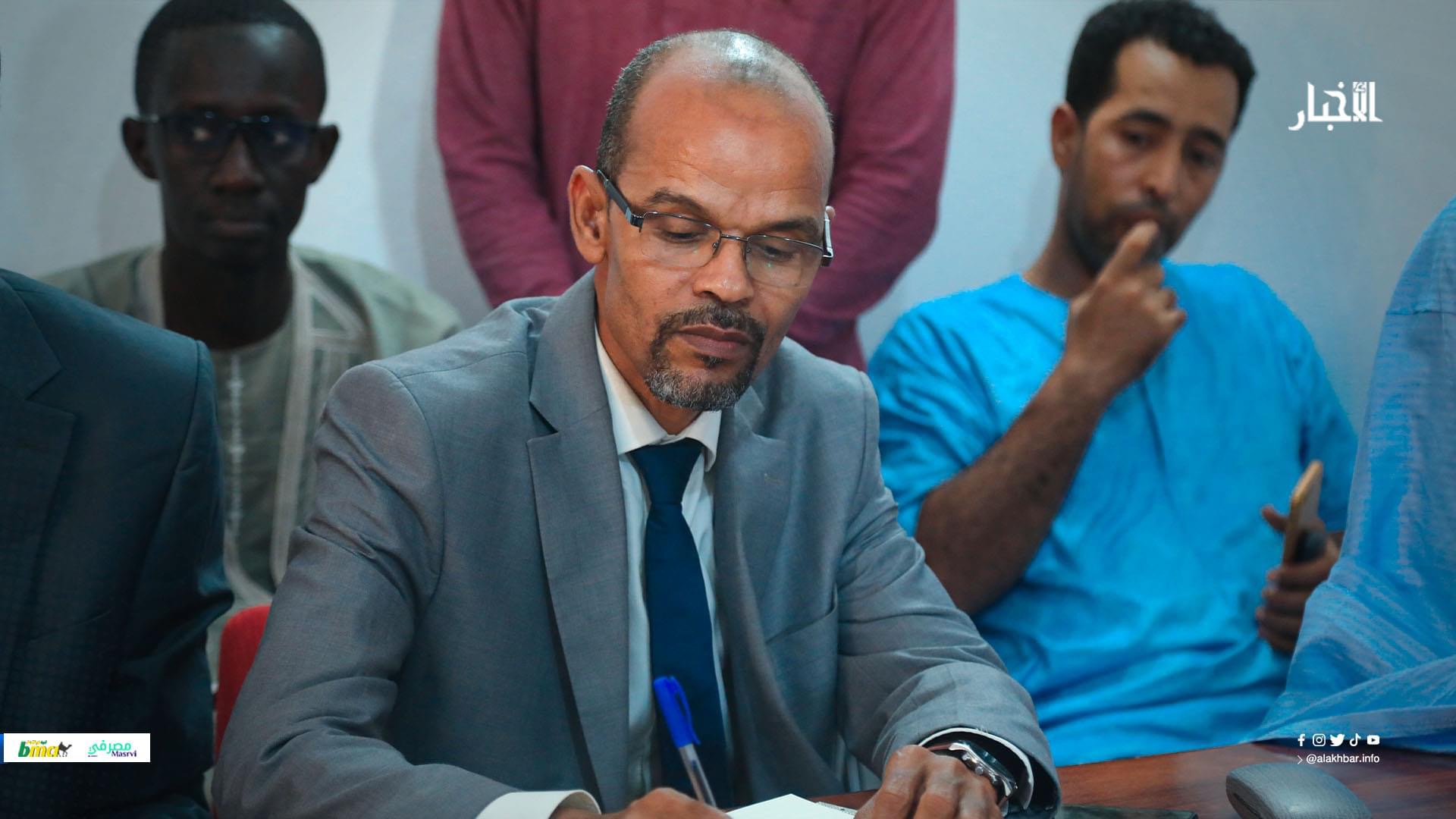 محام: استخدام السلاح منظم بالقانون ودفن ولد صمب ينافي صيانة الكرامة (فيديو)