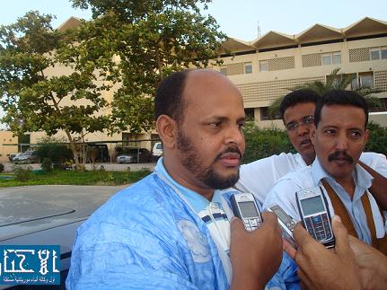 ولد منصور يحمل "التكتل" ضمنيا مسؤولية إقصاء "حاتم"