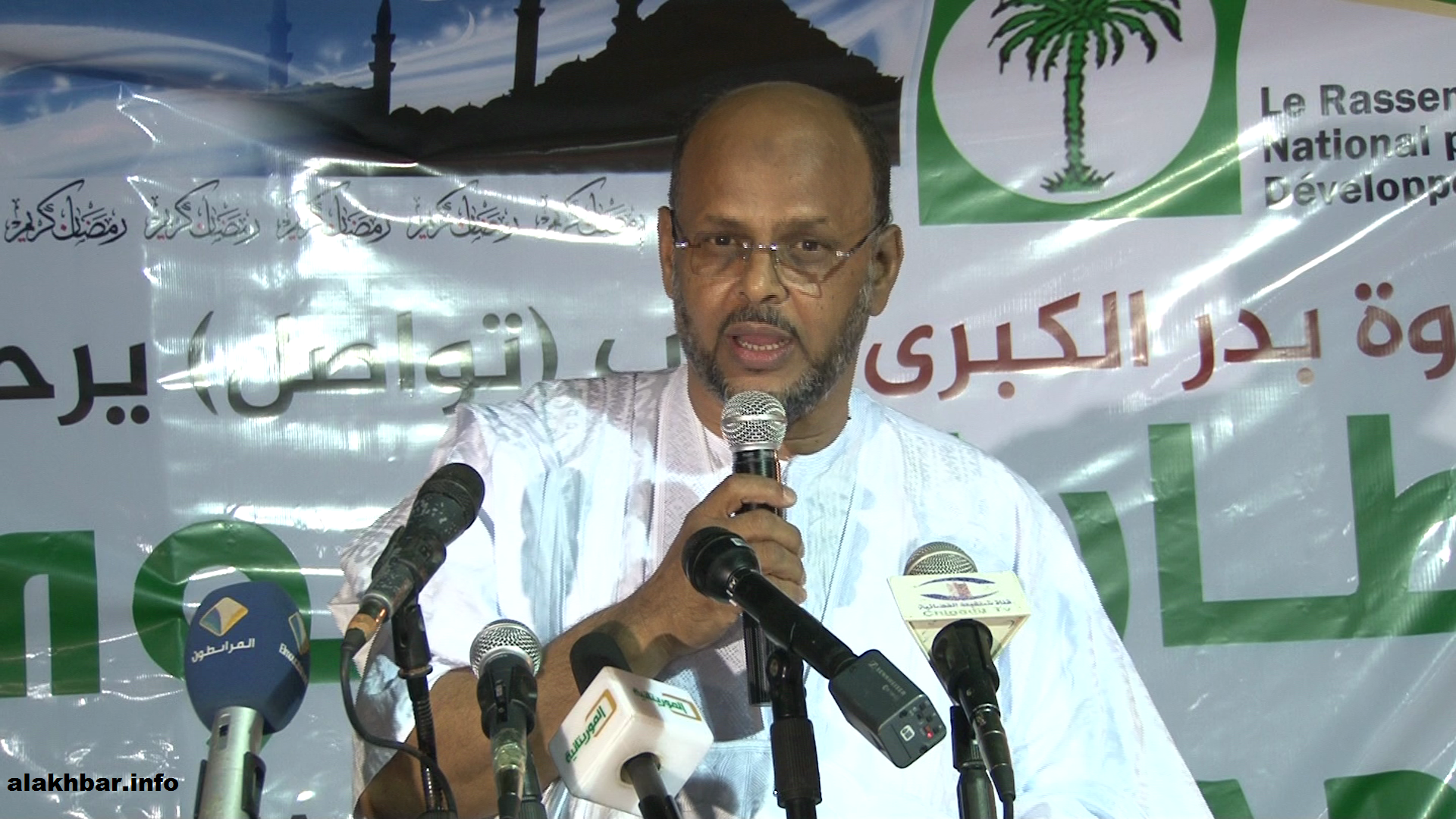 ولد منصور: دعم "حماس" محمدة والبراءة منها ضعف وخذلان (فيديو)